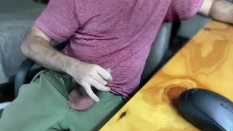 Snapshot of martincito22xl chatting on 02-28-25, 03:37 Martincito online show from 02-28-25, 03:37