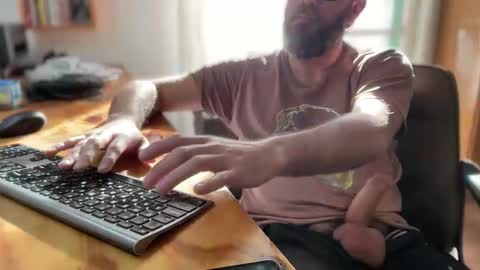 Snapshot of martincito22xl chatting on 09-08-25, 07:35 Martincito online show from 09-08-25, 07:35