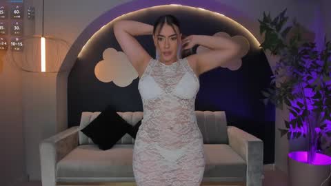 Snapshot of martinnabonnet chatting on 02-04-25, 01:38 Martinna Bonnet online show from 02-04-25, 01:38