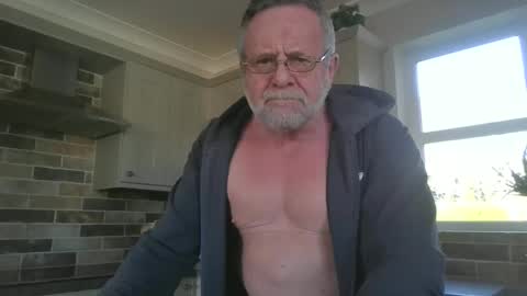 Snapshot of martinrgbxxxx chatting on 02-02-25, 02:34 martinrgbxxxx online show from 02-02-25, 02:34