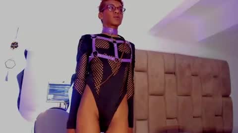 Snapshot of marxin_turner chatting on 06-19-26, 10:35 marxin online show from 06-19-26, 10:35
