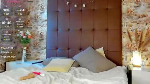 Mary  GMT 3 Mon Tue Wed Thu Fri 0300am - 0900am online show from 02-24-25, 04:05