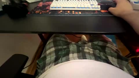 Snapshot of mary_bby chatting on 01-11-26, 01:43 mary_bby online show from 01-11-26, 01:43