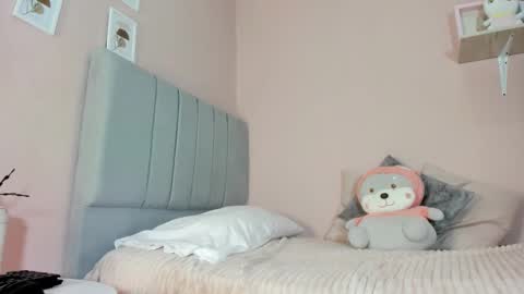 mary_cute9 online show from 10-08-25, 12:14