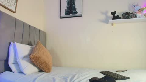 mary_cute9 online show from 04-25-26, 12:19