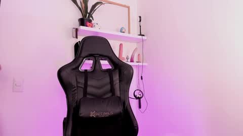 Snapshot of mary_jane_lovers chatting on 01-17-25, 03:32 Mary Jane online show from 01-17-25, 03:32