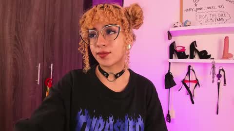 Snapshot of mary_jane_lovers chatting on 02-12-25, 02:03 Mary Jane online show from 02-12-25, 02:03