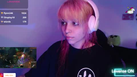 Snapshot of mary_janness chatting on 12-03-25, 10:19 100 online show from 12-03-25, 10:19