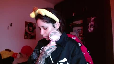                      100   online show from 05-19-26, 08:20