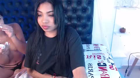 Snapshot of mary_live18 chatting on 01-24-25, 12:41 Hi guys im Mary online show from 01-24-25, 12:41