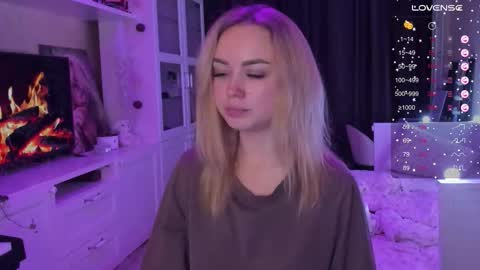 Mary online show from 10-13-25, 08:42