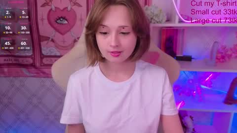 Snapshot of mary_u chatting on 09-25-25, 03:43 Ur Mary online show from 09-25-25, 03:43