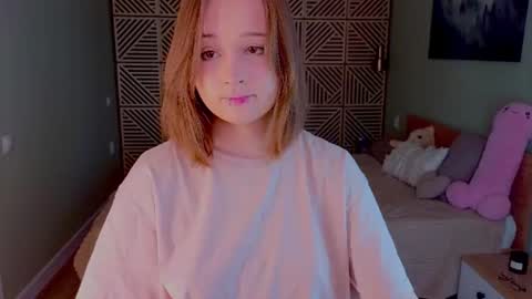 Ur Mary online show from 06-24-26, 04:33