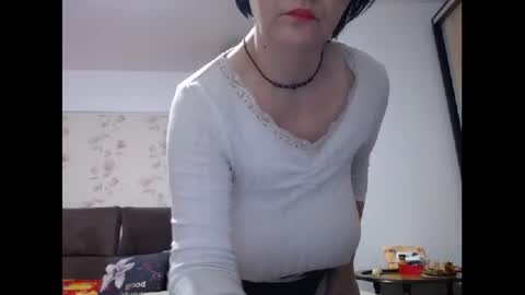 Mary online show from 10-10-25, 03:05