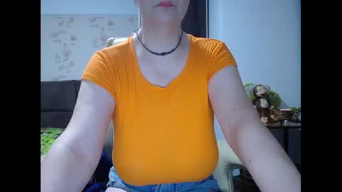 Mary online show from 06-17-26, 03:09