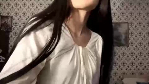 Snapshot of maryamtraylor chatting on 11-27-25, 02:41 Sofia online show from 11-27-25, 02:41