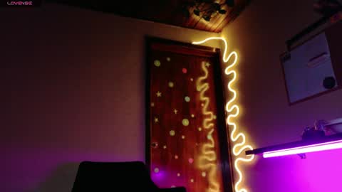     online show from 07-24-26, 06:33