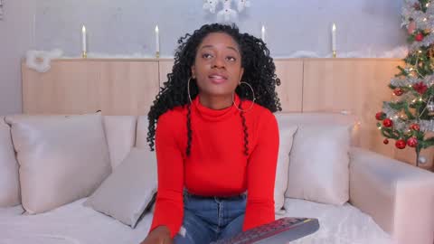 Snapshot of maryevans_ chatting on 12-04-24, 01:31 online show from 12-04-24, 01:31