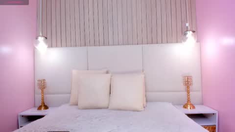 Snapshot of maryevans_ chatting on 10-09-25, 12:03 online show from 10-09-25, 12:03