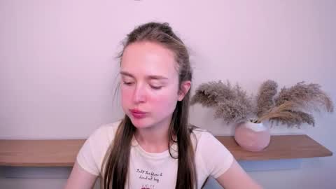 Mari online show from 04-21-26, 08:31