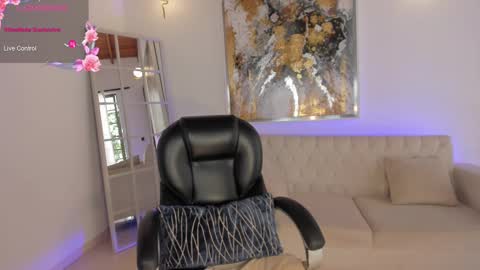 Snapshot of marylewis_ chatting on 03-01-25, 03:05 Mary online show from 03-01-25, 03:05