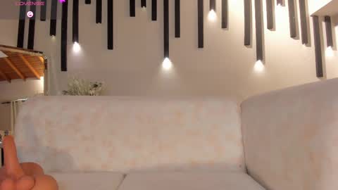 Snapshot of marylewis_ chatting on 03-04-25, 06:07 Mary online show from 03-04-25, 06:07