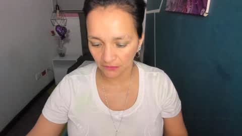 Marylin online show from 12-20-24, 02:19