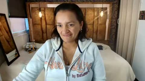 Snapshot of marylinmilf chatting on 07-13-26, 07:05 Marylin online show from 07-13-26, 07:05