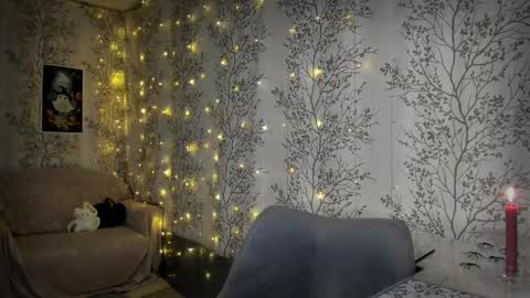 Mary Lou online show from 10-31-25, 02:07