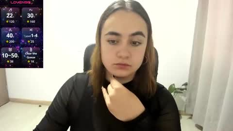 Dulce Maria online show from 06-24-26, 08:41