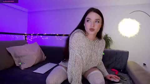 Marina online show from 01-25-25, 06:13