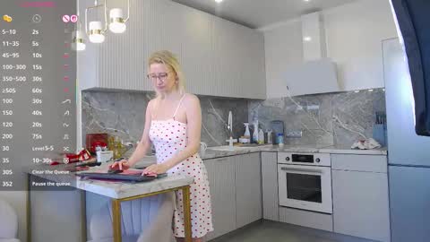 Mary online show from 03-12-26, 08:20