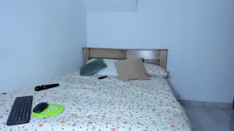 Mary  online show from 07-09-26, 08:24