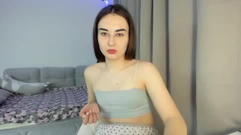 Snapshot of maryy_luv chatting on 03-08-26, 12:30 Mary online show from 03-08-26, 12:30