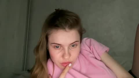 MaryYourr online show from 06-30-26, 05:25