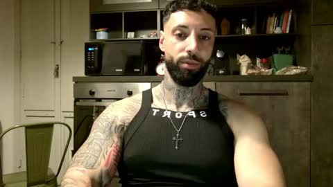 Snapshot of masculineguy69 chatting on 05-19-26, 11:44 masculineguy69 online show from 05-19-26, 11:44