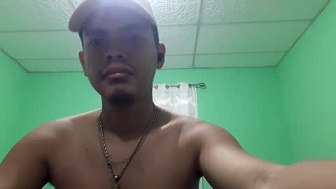 Snapshot of maserati120 chatting on 02-16-25, 10:43 Max online show from 02-16-25, 10:43