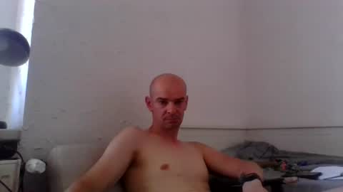 Snapshot of maserstti chatting on 06-28-26, 01:28 maserstti online show from 06-28-26, 01:28