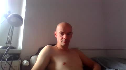 Snapshot of maserstti chatting on 07-05-26, 10:22 maserstti online show from 07-05-26, 10:22