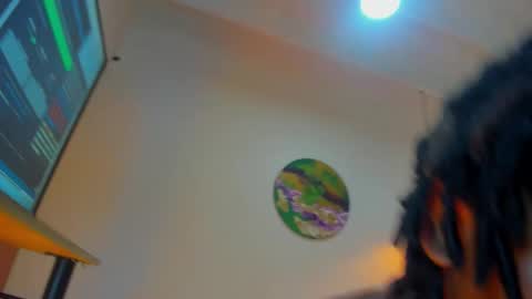 Snapshot of mashall_lee chatting on 03-02-26, 07:10 MARSHALL LEE online show from 03-02-26, 07:10