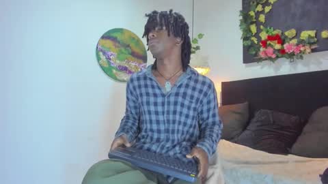 Snapshot of mashall_lee chatting on 03-03-26, 07:20 MARSHALL LEE online show from 03-03-26, 07:20