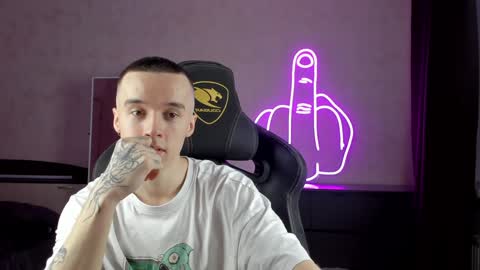 Snapshot of mason_warhol chatting on 12-14-24, 03:47 Mason online show from 12-14-24, 03:47