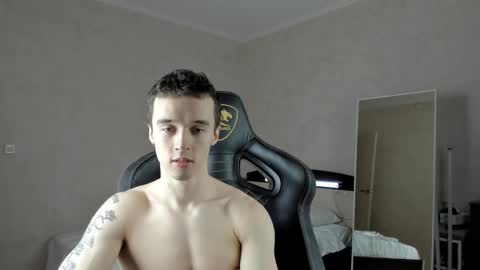 Snapshot of mason_warhol chatting on 02-09-25, 05:43 Mason online show from 02-09-25, 05:43