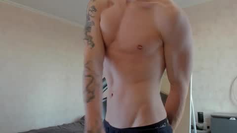 Snapshot of mason_warhol chatting on 09-08-25, 02:16 Mason online show from 09-08-25, 02:16