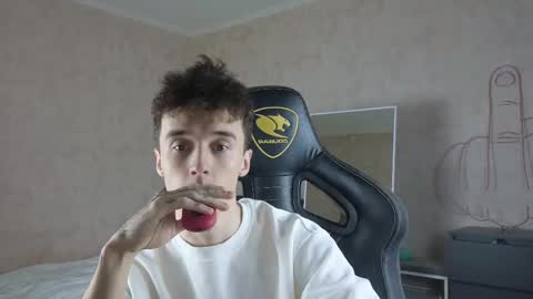 Snapshot of mason_warhol chatting on 10-17-25, 10:01 Mason online show from 10-17-25, 10:01