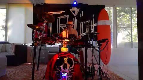 Snapshot of massageartist chatting on 11-01-25, 04:42 HappyZending online show from 11-01-25, 04:42