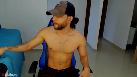 Snapshot of massatgeserotics chatting on 10-29-25, 10:22 I Am Odin online show from 10-29-25, 10:22