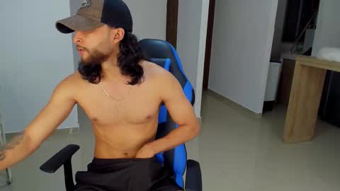 Snapshot of massatgeserotics chatting on 10-30-25, 10:43 I Am Odin online show from 10-30-25, 10:43