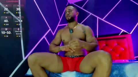 Snapshot of massimo_cruz chatting on 01-19-26, 12:20 massimo_cruz online show from 01-19-26, 12:20