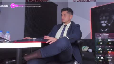 Snapshot of massimo_g chatting on 12-12-24, 02:26 I am Massimo online show from 12-12-24, 02:26